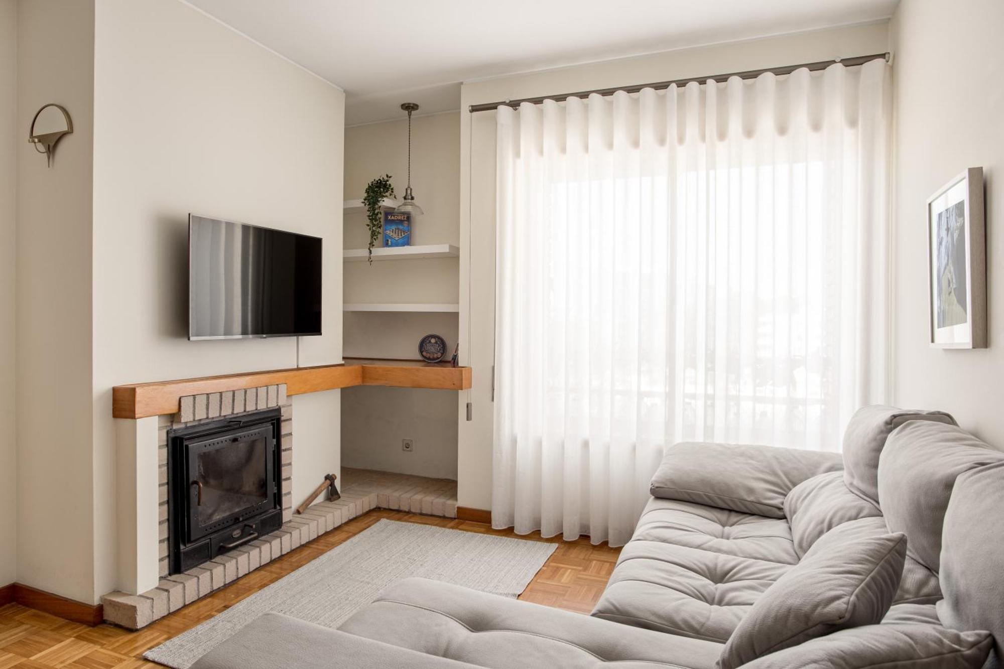 Joivy Stylish City Centre Flat With Parking Мая Екстер'єр фото