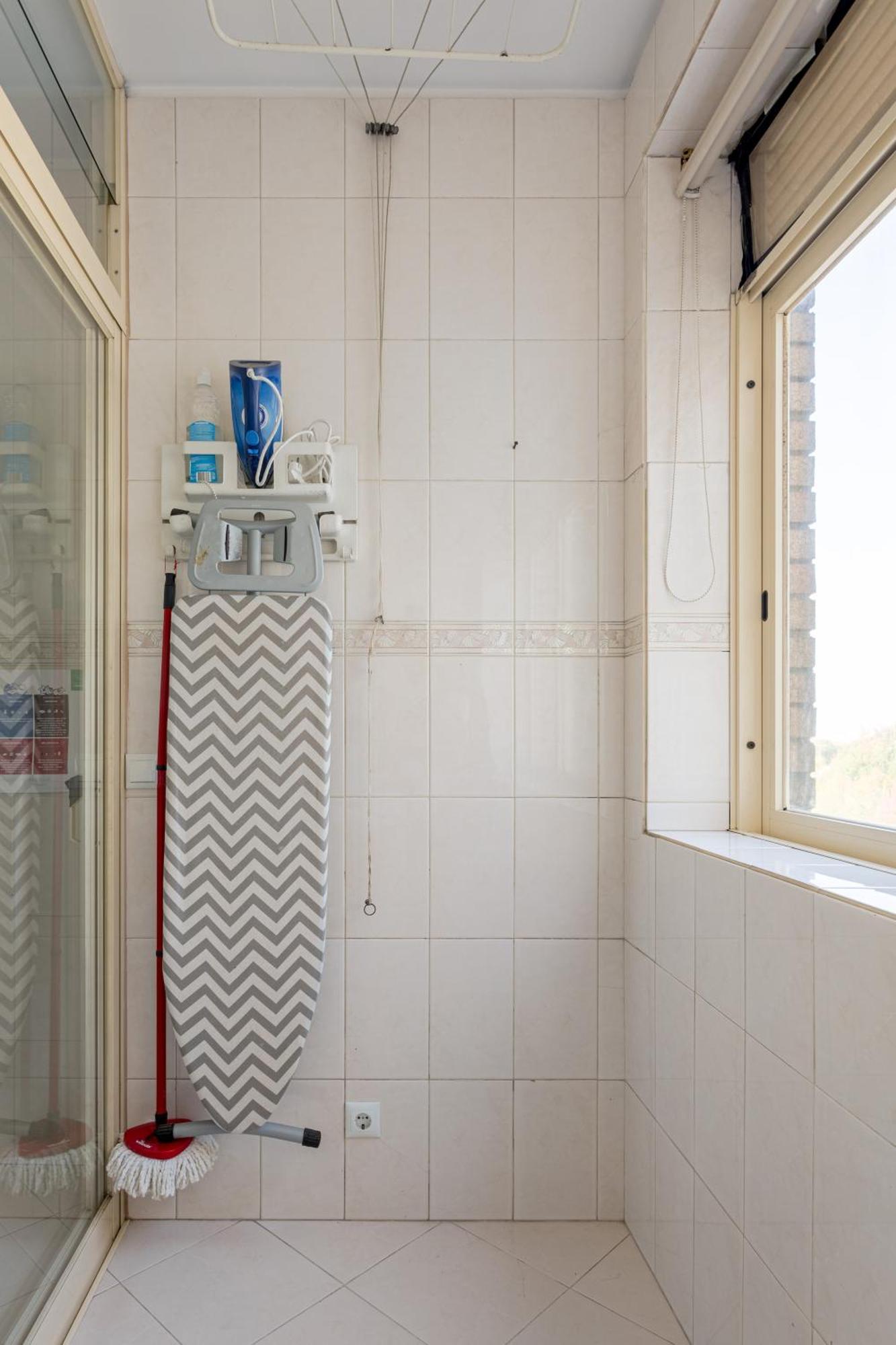 Joivy Stylish City Centre Flat With Parking Мая Екстер'єр фото